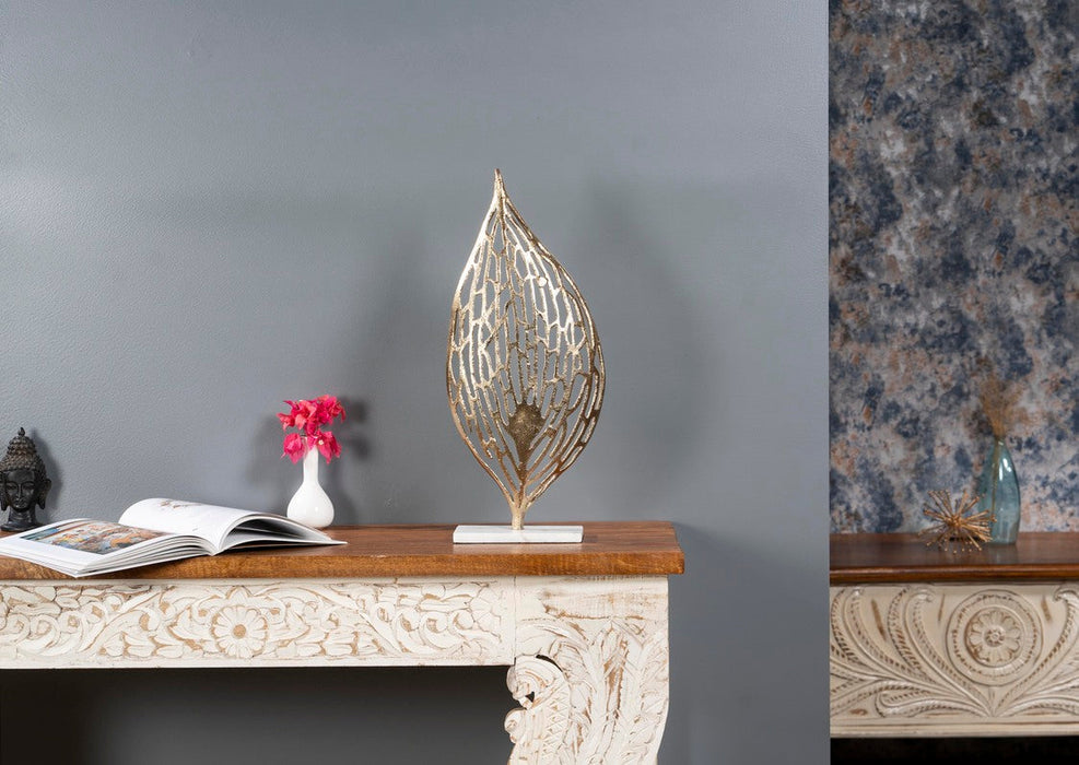 Metal Leaf Decorative Sculpture (Gold, Abstract Design) Decor