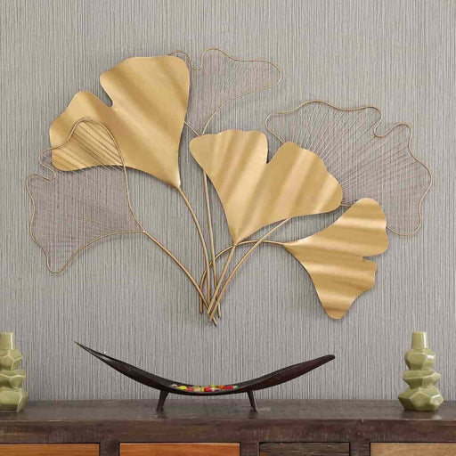 This wall art is being made by combination of high quality iron contemporary & traditional methods. It is an excellent enhancement for a modern home setting.